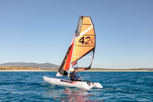 MiniCat, Un catamaran transportable grâce à ses coques gonflables
